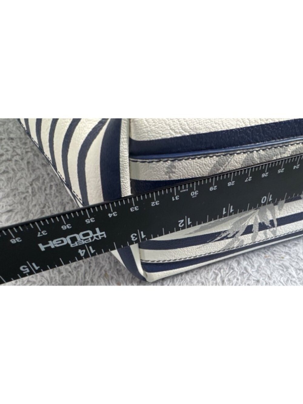Tommy Bahama Floral Stripe Tote W/Pouch Navy White Faux Leather Travel Beach 90s - Picture 16 of 16